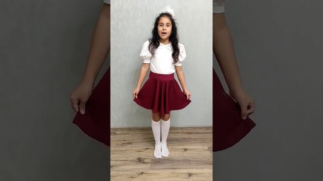 Абляева Амина читает стихотворение Ивана Бунина "Учан-Су" (Евпатория, 8 лет) смотреть онлайн