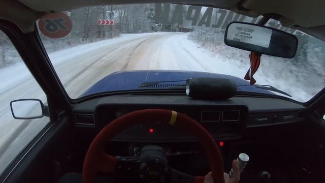 CRAZY Winter Drift на ВАЗ 2104 - Открытие зимнего сезона 21-22 (Боевая Классика, Дрифт на жигах) смотреть онлайн