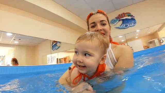 Грудничковое плавание в Геленджике | Big Wave #08 смотреть онлайн