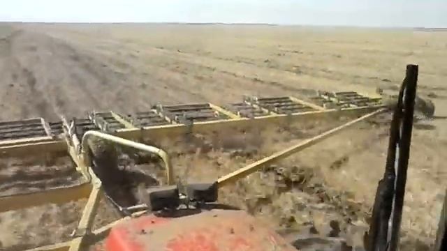 Versatile 2375 боронование после зяби, весна 2018 год смотреть онлайн