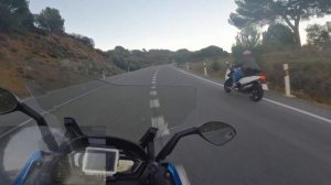 BMW C 650 SPORT VS GILERA 800 GP