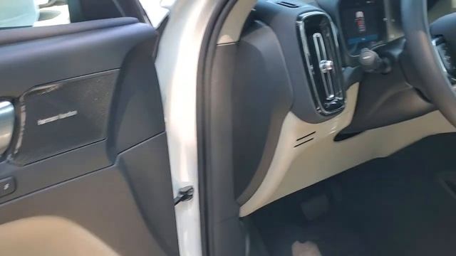 2023 Volvo XC40 Tallahassee FL 21785 смотреть онлайн