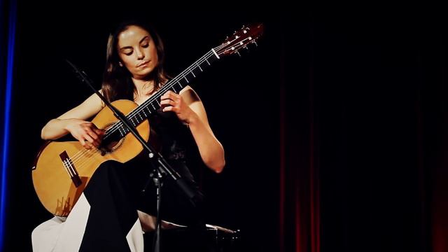 Ana Vidovic plays Asturias by Isaac Albéniz on a Jim Redgate classical guitar смотреть онлайн
