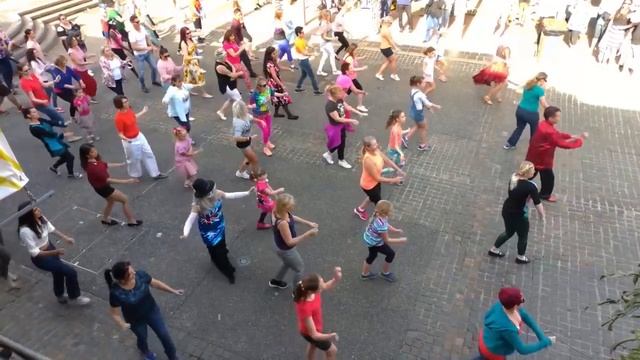 "THIS IS ME" Flash Mob Dance - Brisbane смотреть онлайн