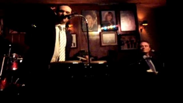 ROBERTO RODOLFI Y GINO DI GIORGIO - MARACAS (cover) смотреть онлайн