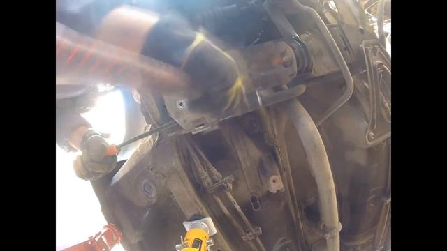 Replacement front stabilizer bushings renault clio/Замена передние втулки стабилизатора renault cli смотреть онлайн
