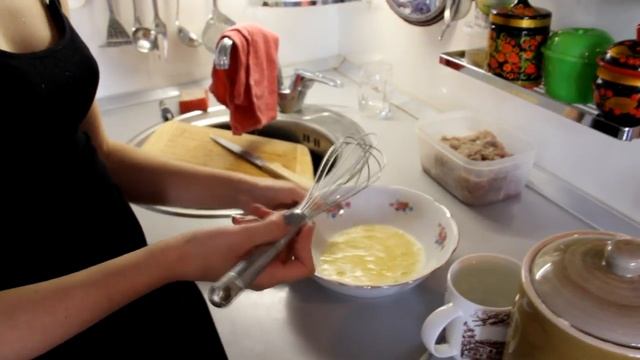 КУЛИНАРНЫЙ ВЛОГ//готовим с сестрой пельмени :DDD смотреть онлайн