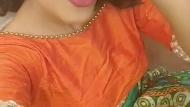 Neha Kakkar - Mainu Ishq Laga 