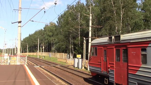 Электропоезд ЭД4М-0299 платформа Зеленоградская смотреть онлайн