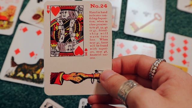 How to Read a Friend's Fortune feat: Gypsy Witch Fortune Telling Playing Cards смотреть онлайн