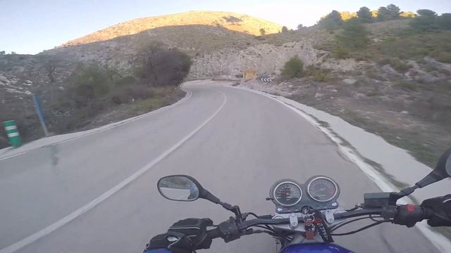 SUZUKI GS 500 | MOTOREVIEWS смотреть онлайн