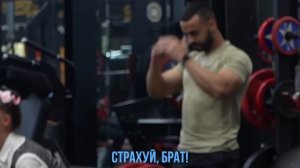 Школьница притворилась НОВИЧКОМ в ЗАЛЕ | ПРАНК НАД ТРЕНЕРОМ