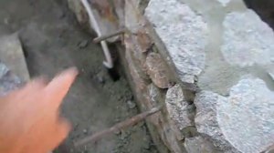 Как сделать границу газона и тротуарной плитки.