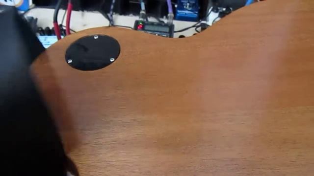 Gibson Les Paul Studio 50s Tribute Multi-angle close-up смотреть онлайн