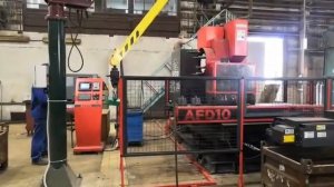 Работа_шарнирно_балансирного_манипулятора_на_производстве_у_наших