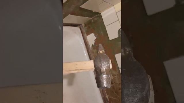 Чем демонтировать советскую плитку безперфоратора смотреть онлайн