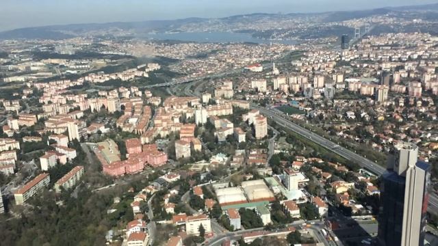 С небоскрёба Sapphire, Стамбул / Sapphire İstanbul. смотреть онлайн