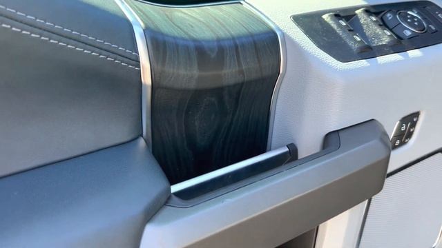 2022 Ford F-350 Limited | OH YEAH, IT'S AWESOME смотреть онлайн