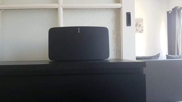 SONOS Play 5 Mono vs Stereo Pair смотреть онлайн