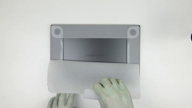 Unboxing MacBook Pro 14