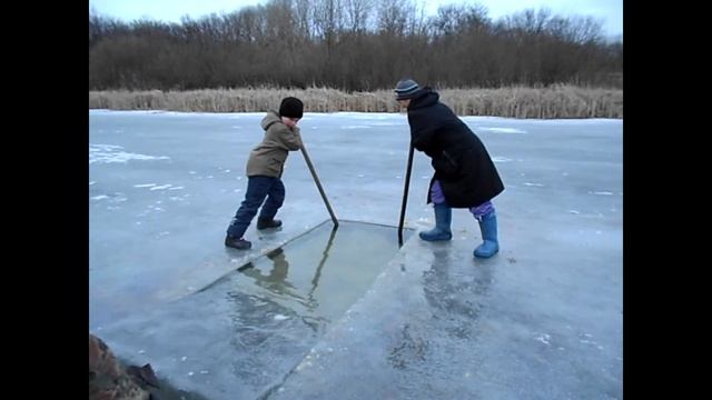 Погружаем насос в озеро! смотреть онлайн