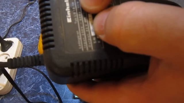 Переделка аккумуляторного шуруповёрта на 220v от его зарядки. смотреть онлайн
