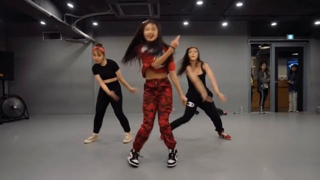 mirrored || taki taki - 1 million minyoung park choreography смотреть онлайн