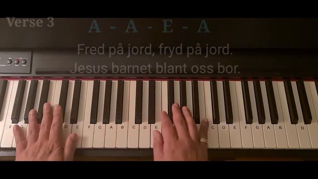 Glade jul piano tutorial. Norsk julesang tekst av B.S. Ingemann. Musikk av Franz Gruber смотреть онлайн