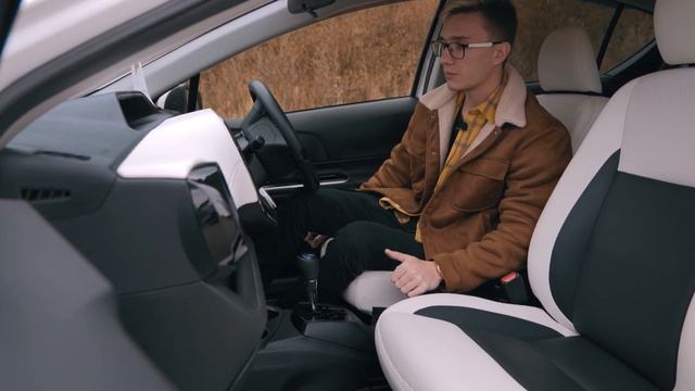 Toyota Aqua Crossover- новый кроссовер от Toyota за миллион - он точно стоит своих денег #tokitoaut