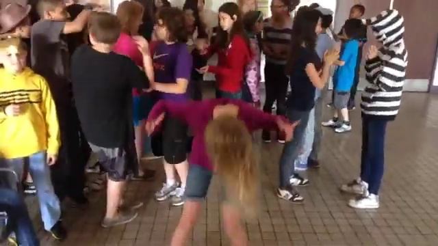 "Harlem Shake" Lobby смотреть онлайн