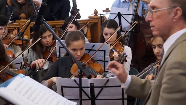 Бог наш Всемогущий нам явился смотреть онлайн