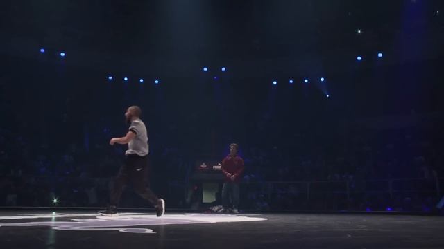 Nasso VS Bruce Almighty - FINAL BATTLE - Red Bull BC One Western Europe Final 2015 смотреть онлайн