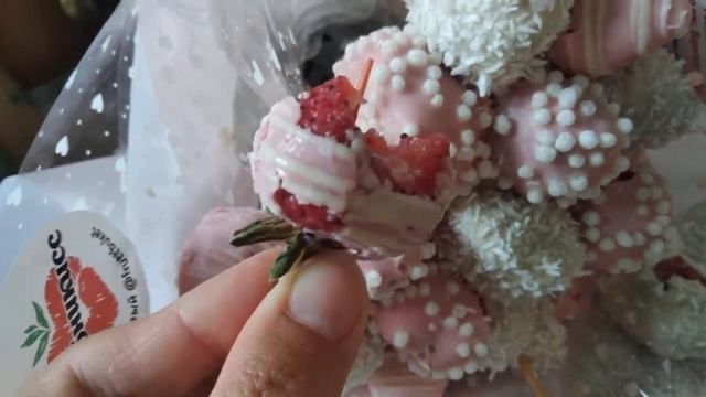 Букет из клубники от Клубникисс. @fruttbuket в Инстаграме смотреть онлайн