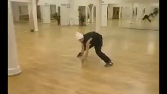 Брейк данс Обучалка по футворку часть 5 смотреть онлайн