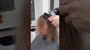 Как сделать прикорневой объем на расческу? #укладкаволос #beautiful #окрашиваниеволосмосква #hair