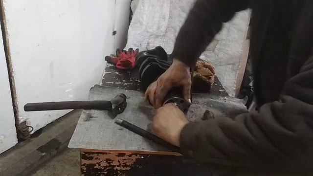 Как выбить подшипник из коленвала (глухого отверстия) смотреть онлайн