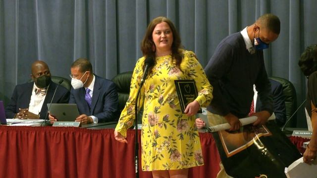 Hampton City Schools - Hampton School Board Meeting - May 4, 2022 смотреть онлайн