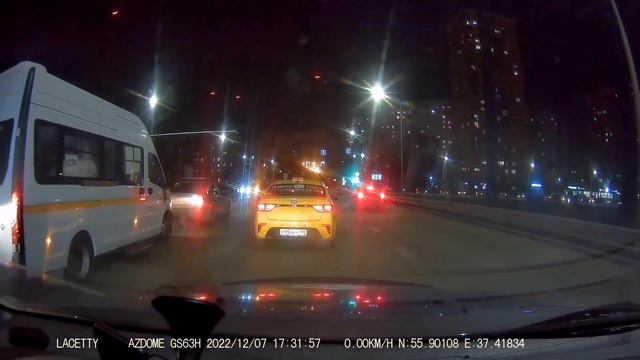 Может быть, дураков не становится больше, но они становятся все активнее.© И вот как с ними быть? смотреть онлайн