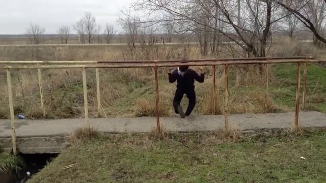 После этого у чувака было сотрясение смотреть онлайн