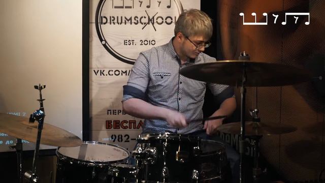 Азамат Джилаканов Mike Shinoda&Joe Trapanese feat Chino Moreno Razors out смотреть онлайн