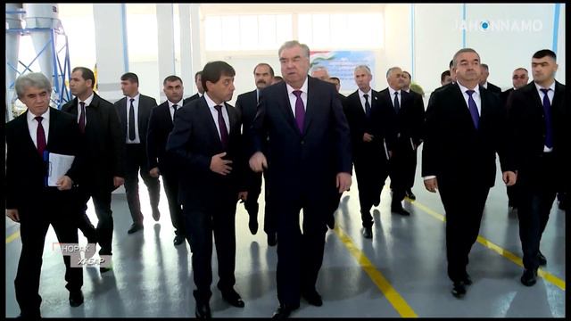 Эмомали Рахмон открыл еще один новый завод в Нораке смотреть онлайн