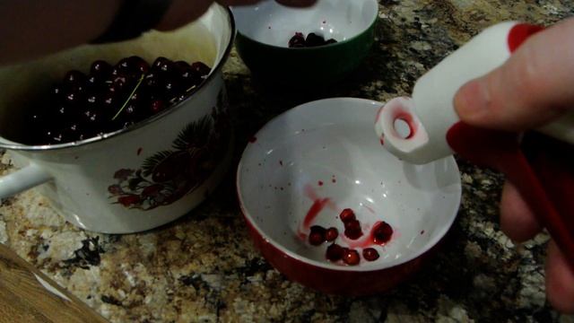 Пистолет для удаления косточек из вишни смотреть онлайн