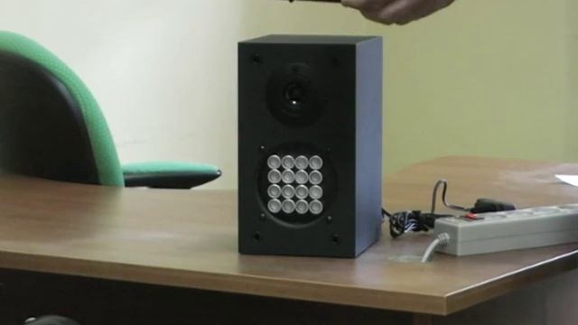 Подавитель диктофонов (блокиратор диктофонов) Spysonic XL на примере JVC GZ MC500 для spycase ru смотреть онлайн