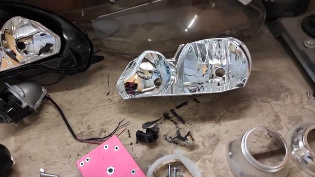 Как улучшить свет фар на Toyota Corolla E150 установка светодиодных Bi Led линз смотреть онлайн