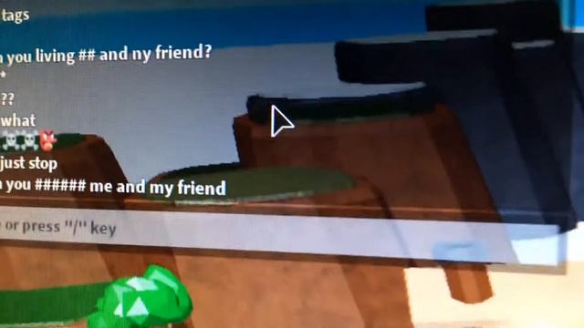 I’m getting bullied in roblox if u see these players report them смотреть онлайн