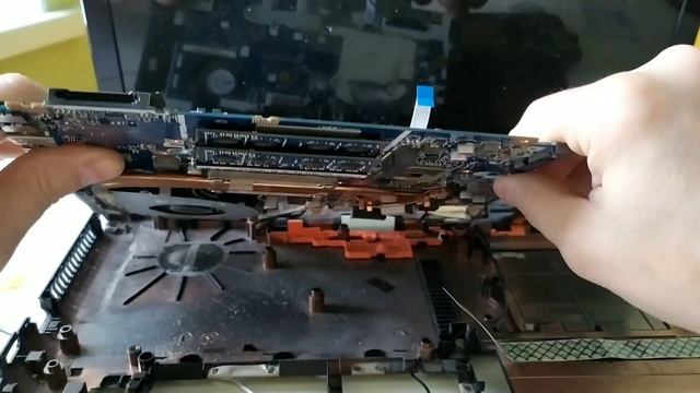 Замена клавиатуры, чистка от пыли и замена термопасты ноутбука Acer Aspire V3-571G смотреть онлайн