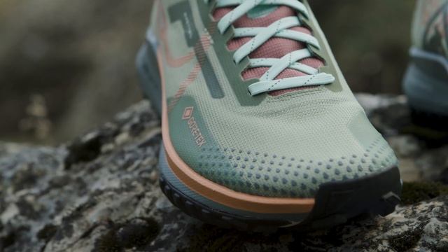 Nike React Pegasus Trail 4 GTX смотреть онлайн