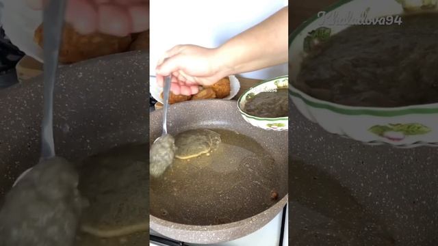 Котлеты из икры сазана,пробовали? Могу сказать что это на любителя. Рецепт в комментариях ❤️ #рецеп смотреть онлайн