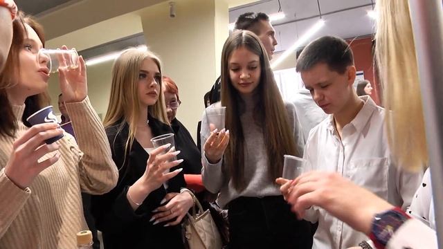 На форуме по защите прав потребителей благовещенцев учили бороться за качество услуг и товаров смотреть онлайн