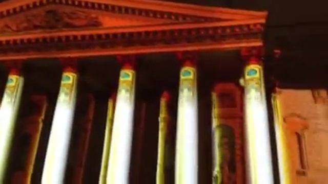 Лазерное шоу на фасаде Большого Театра. Москва смотреть онлайн